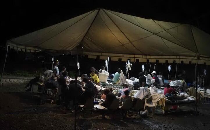un accampamento provvisorio