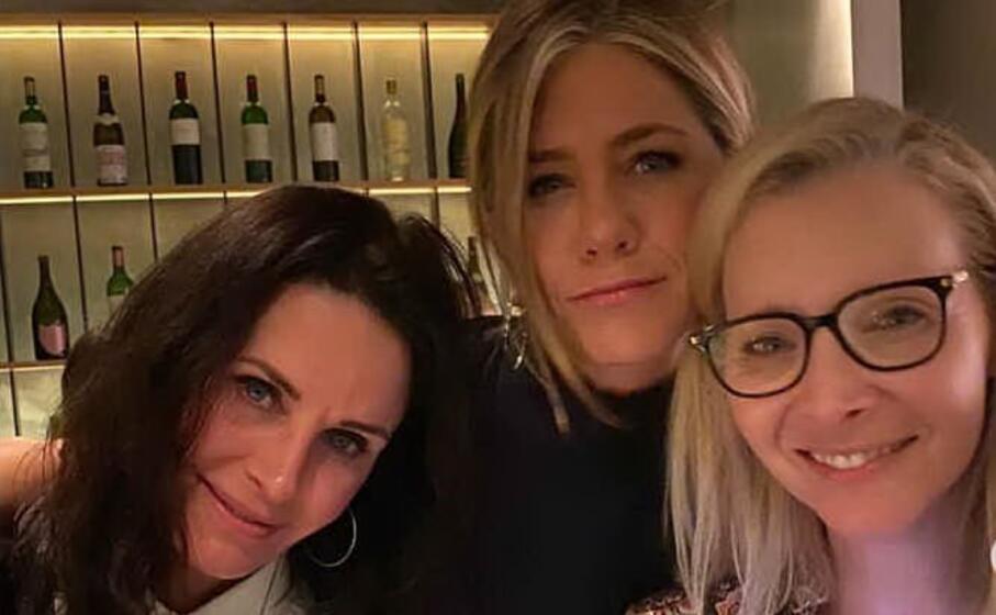 la foto postata da jennifer aniston