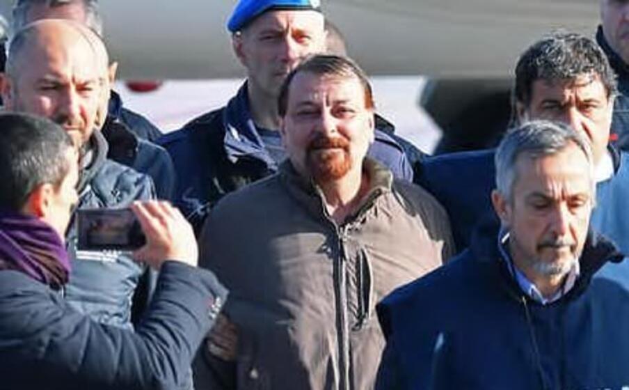 accaddeoggi 14 gennaio 2019 cesare battisti estradato in italia