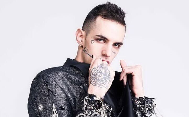 achille lauro con me ne frego
