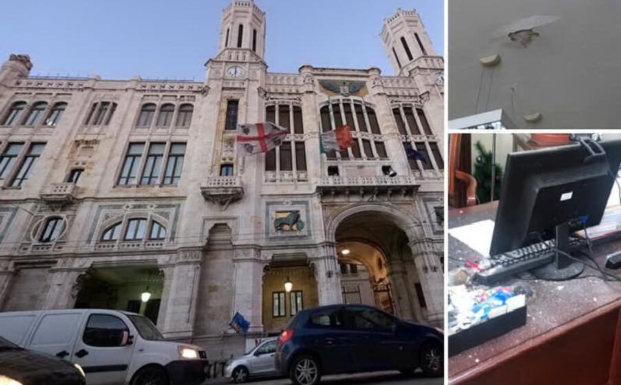 il comune di cagliari (foto l unione sarda ungari) nel riquadro i calcinacci caduti