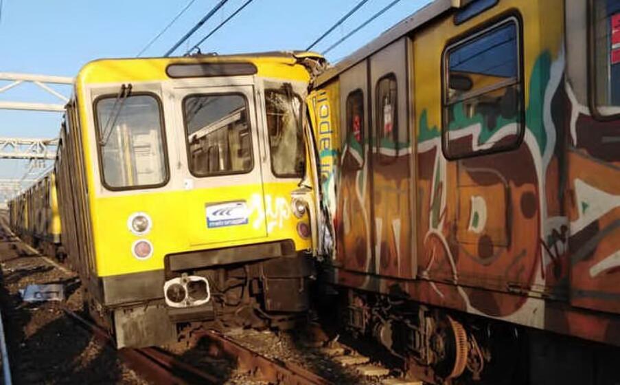 lo scontro tra i due treni (ansa)