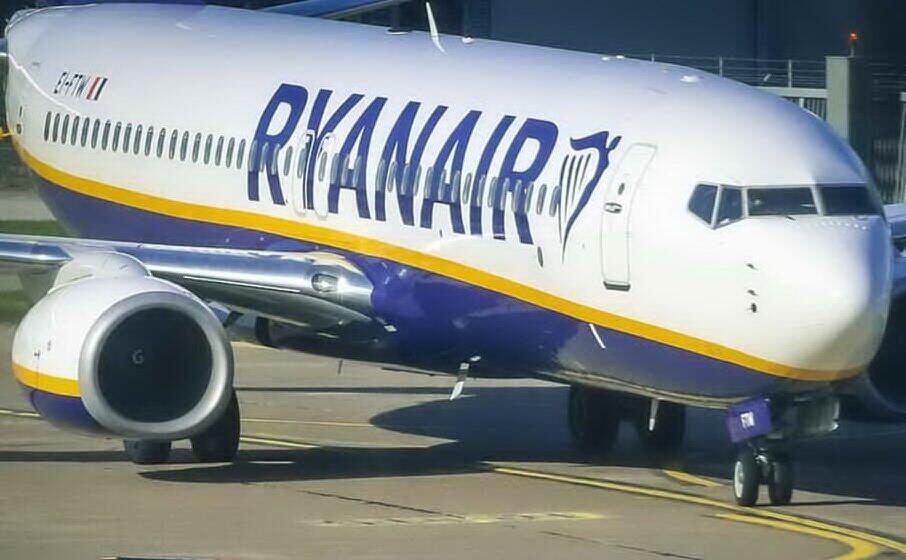 un volo ryanair (archivio l unione sarda)