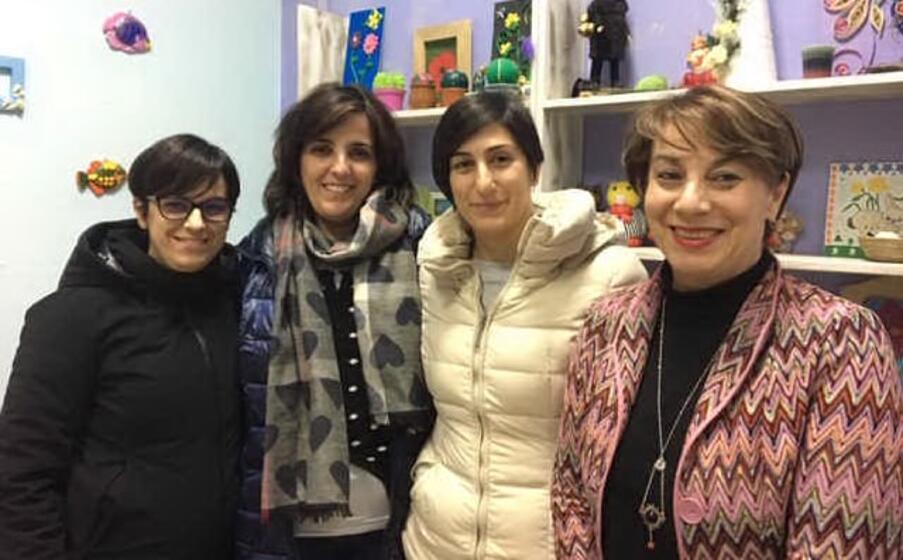 bibiana cau e le operatrici del centro (foto alessia orbana)