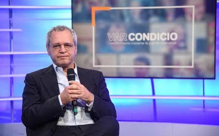 dopo l esordio in rai all inizio degli anni novanta passa a mediaset