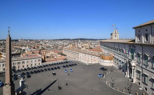 Piazza del Quirinale pronta ad accogliere il presidente cinese (Ansa)