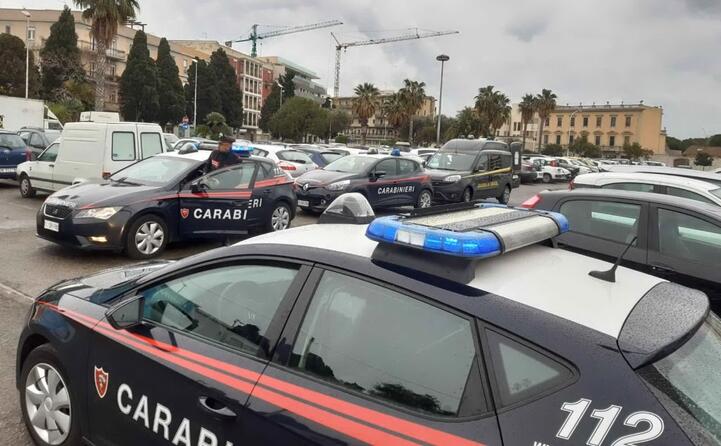 l operazione dei militari (foto carabinieri)