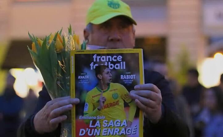 accaddeoggi 21 gennaio 2019 l aereo con a bordo il calciatore emiliano sala precipita nella manica