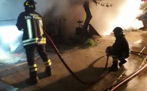 L'intervento (foto Vigili del fuoco)