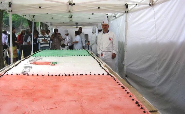 una maxi torta