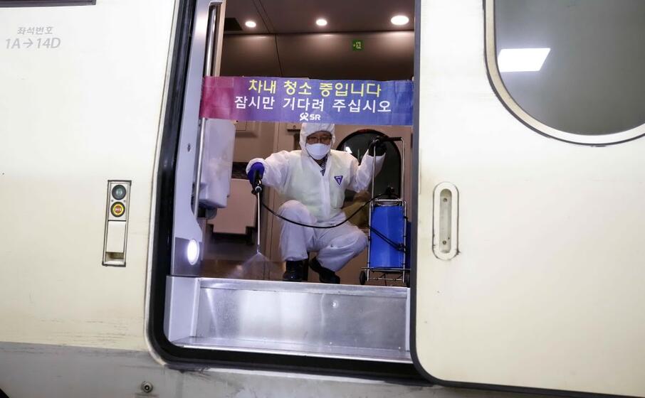 precauzioni anche in metro