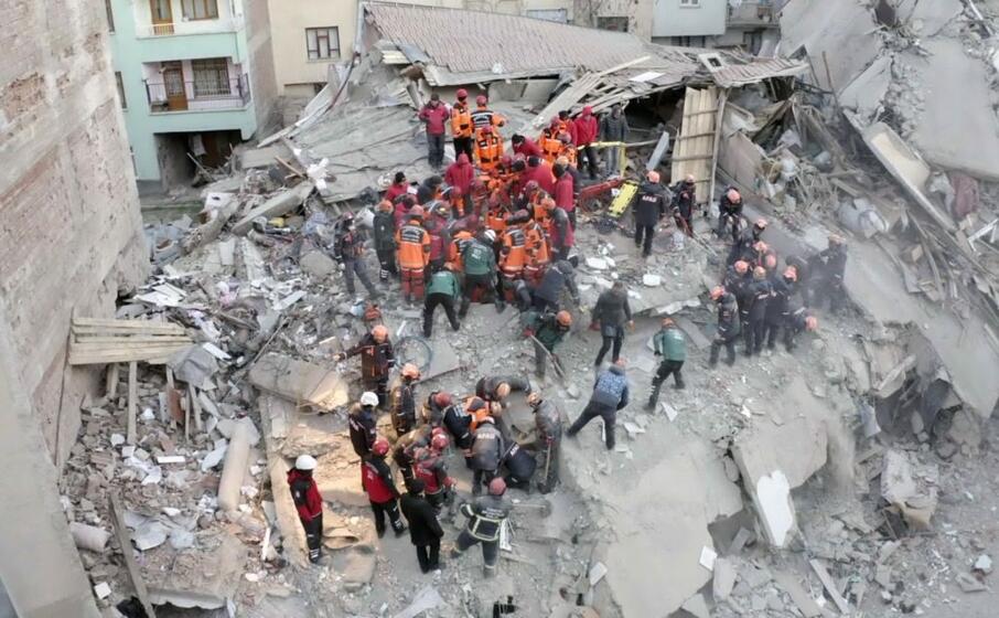 i soccorritori (ansa human relief foundation)