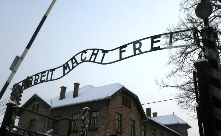 accaddeoggi 27 gennaio 1945 il campo di sterminio di auschwitz viene liberato