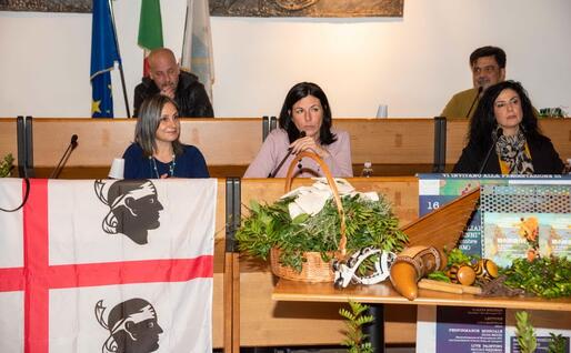 Il sindaco Daniela Ballico (foto "Grazia Deledda")