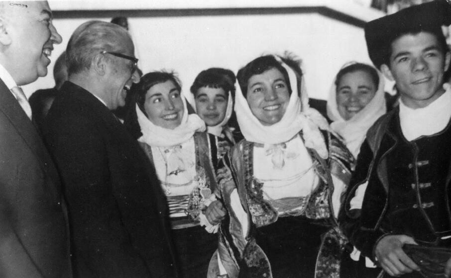 Accaddeoggi 1 Febbraio 1958 Il Presidente Gronchi In Visita A