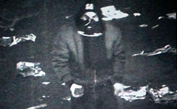 decine di ultras catanesi hanno attaccato le forze dell ordine
