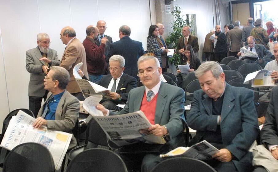 convegno emigrati in una foto d archivio (l unione sarda)