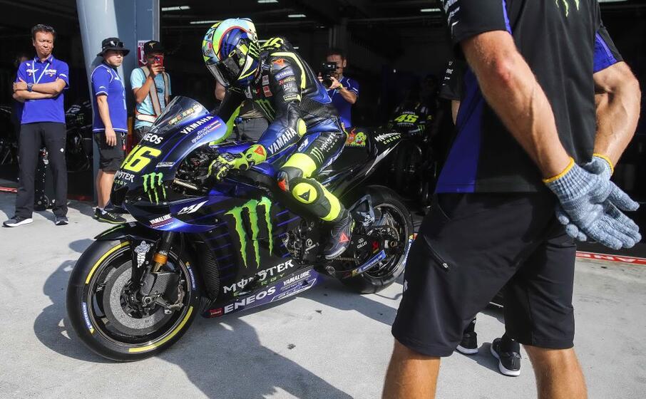 il fuoriclasse di tavullia potrebbe avere la yamaha petronas dal 2021 2022