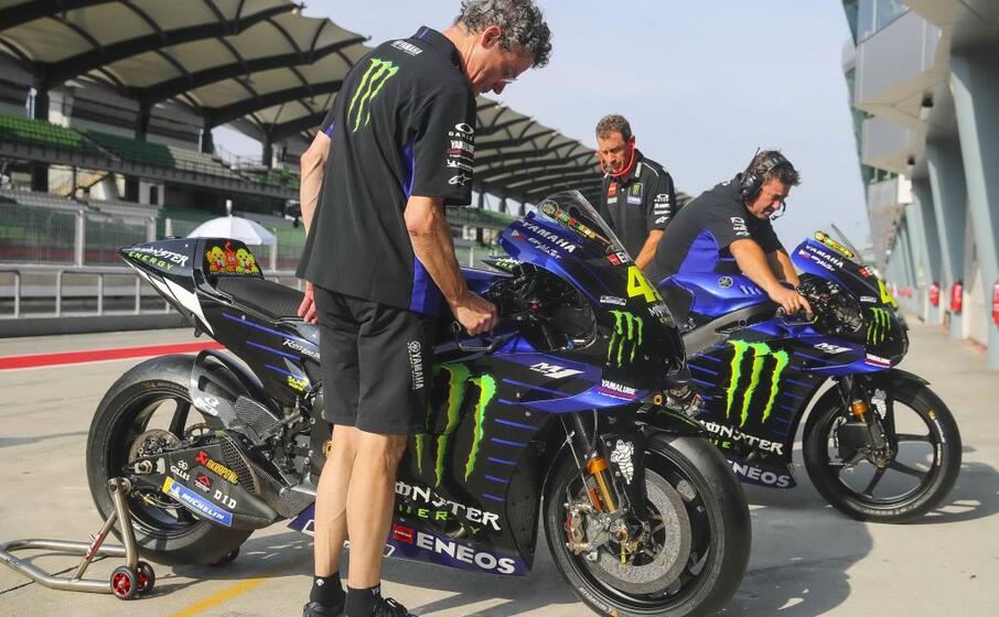 la nuova m1 in pista a sepang