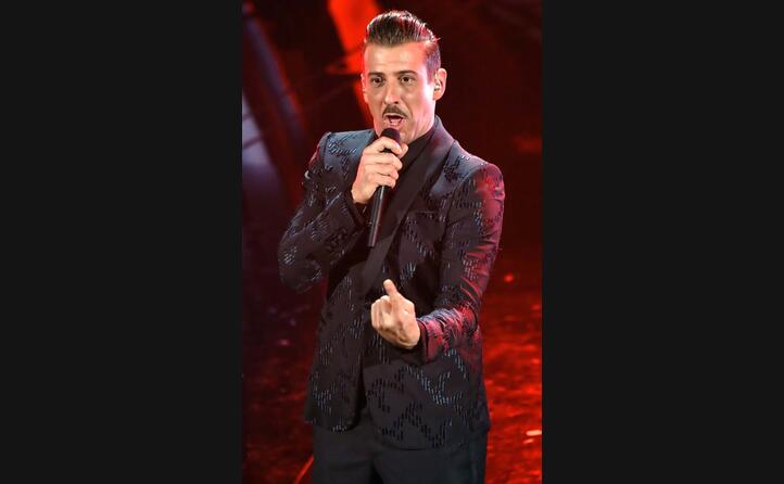 francesco gabbani durante la finalissima