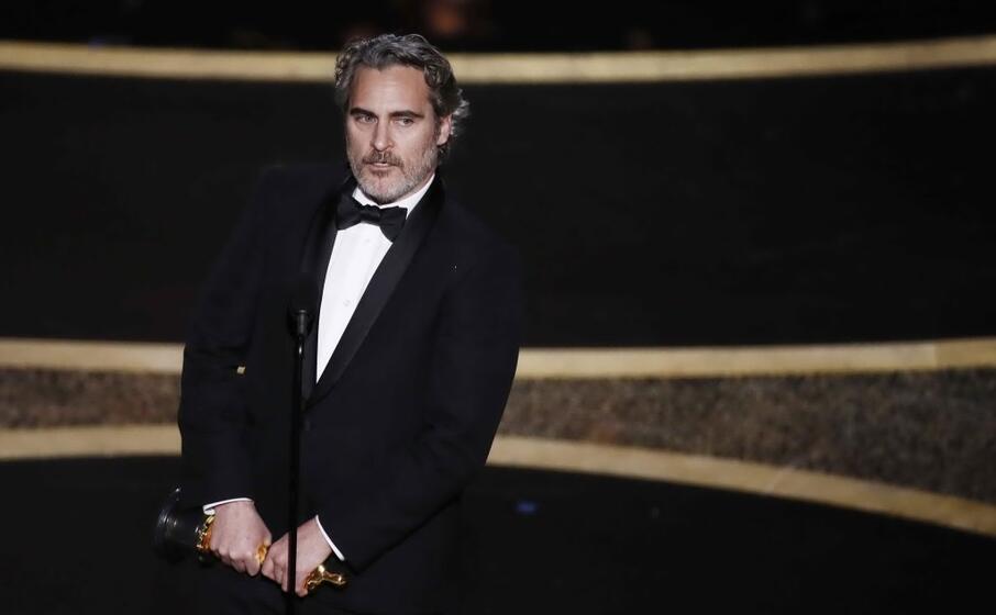 premiata la sua interpretazione in joker (epa laurent)