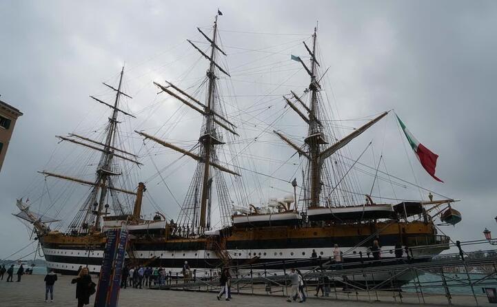 accaddeoggi il 22 febbraio del 1931 varata la amerigo vespucci