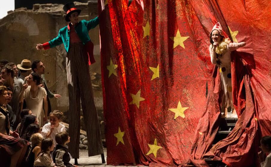 un immagine dallo spettacolo (foto teatro regio di torino)