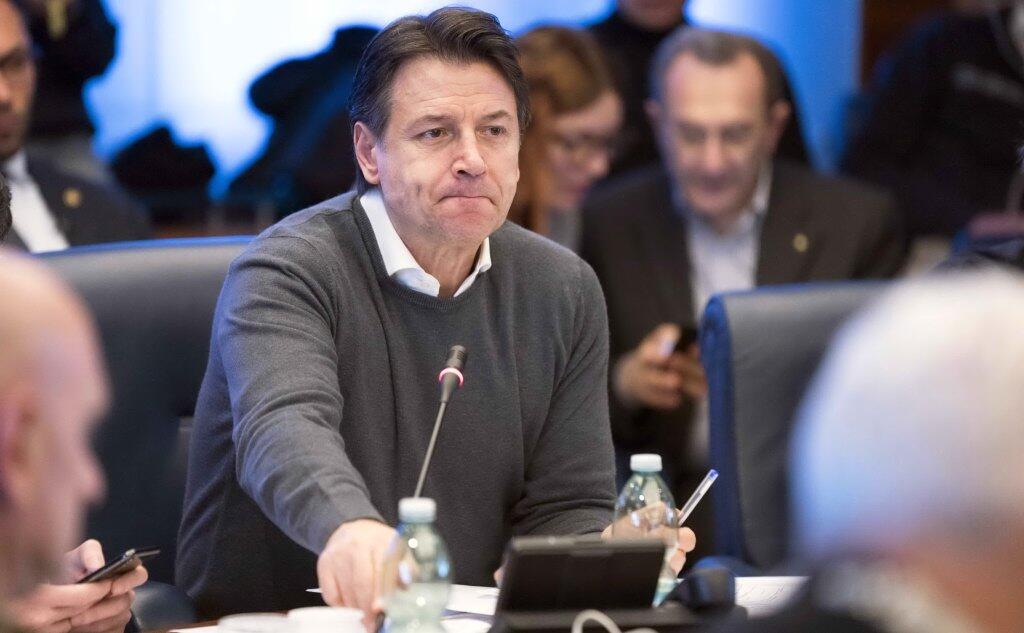 Risultato immagini per giuseppe conte