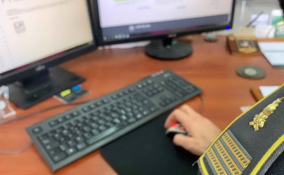 (foto guardia di finanza)