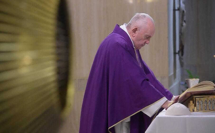 papa francesco (ansa)