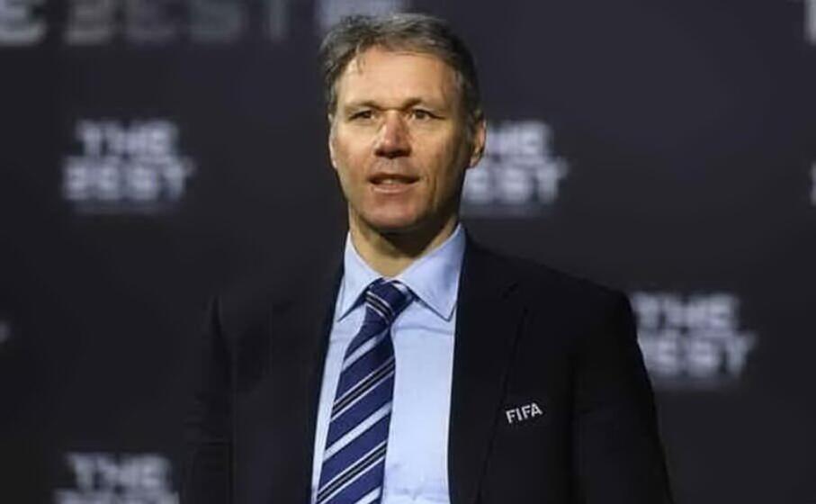 van basten (archivio l unione sarda)