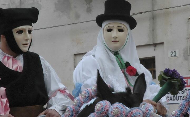 la sartiglia di oristano (francesco pintore)