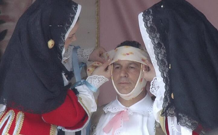 la sartiglia di oristano (francesco pintore)
