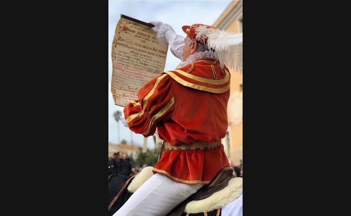 attenzione attenzione con questo scatto eccoci direttamente alla sartiglia di oristano foto di bike_or