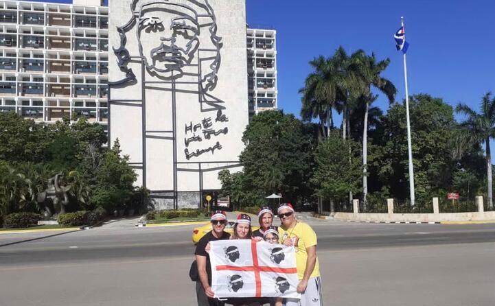 da sestu a la havana di cuba tanti saluti all unione sarda e alla sardegna tutta tore roberta federico sara e andrea