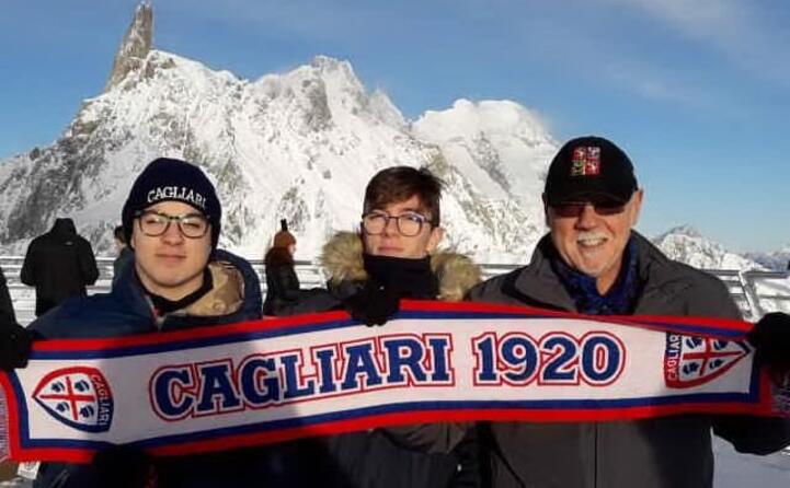 il saluto dalla cima helbronner m 3469 monte bianco (foto inviata da umberto f )