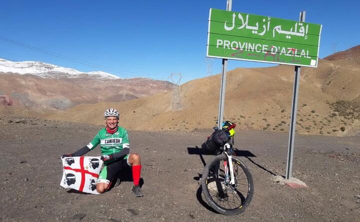 mountain bike in marocco la foto di michele sassu di ittiri