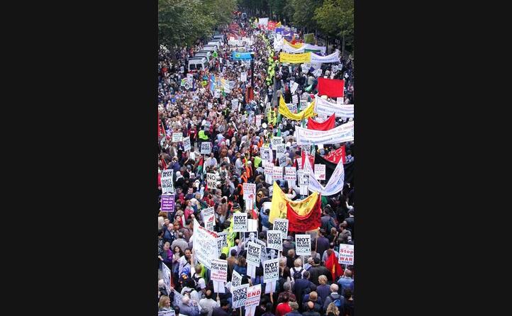 a londra una manifestazione contro la guerra (foto wikipedia)