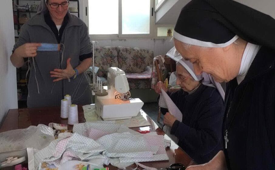 le suore al lavoro