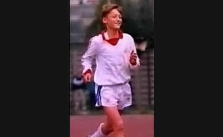 il piccolo totti nel 1989 alla lodigiani
