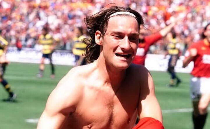 roma parma 2001 la partita scudetto totti esulta dopo il gol