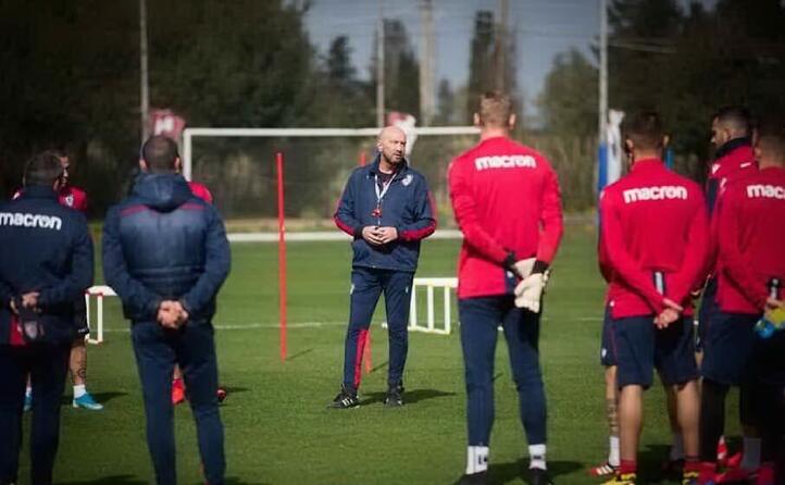 in allenamento ad asseminello (foto twitter cagliari)