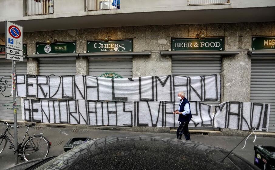 festa anche nel suo quartiere a milano