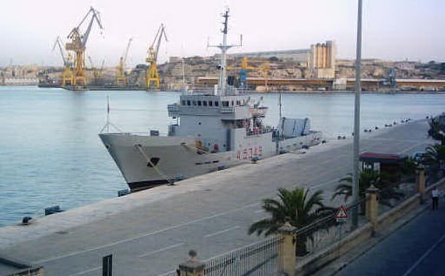 la nave caprera (foto marina)