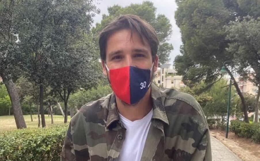 il cagliari si ritrova sorrisi dietro le mascherine