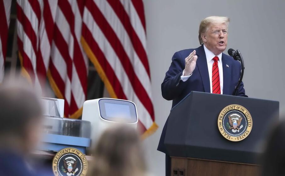 donald trump (foto ansa epa)