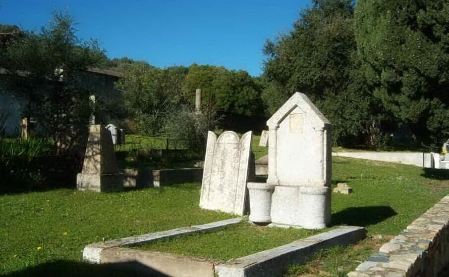 la parte pi antica del cimitero di castiadas (l unione sarda serreli)