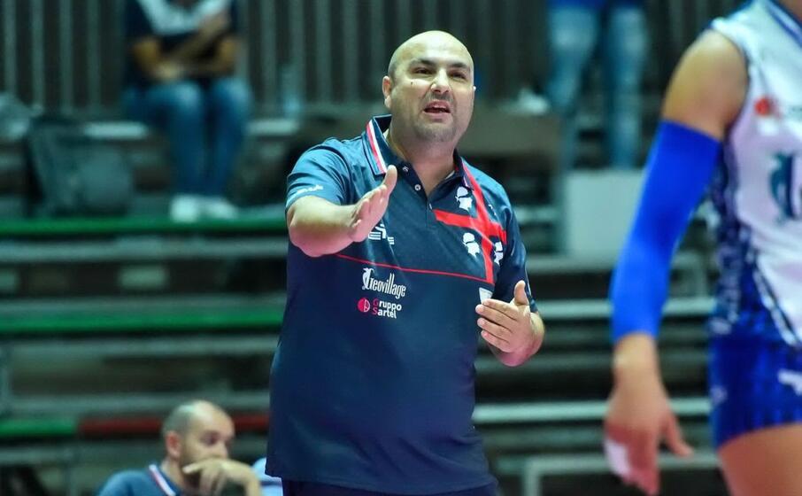 il coach emiliano giandomenico (foto luigi canu hermaea olbia)