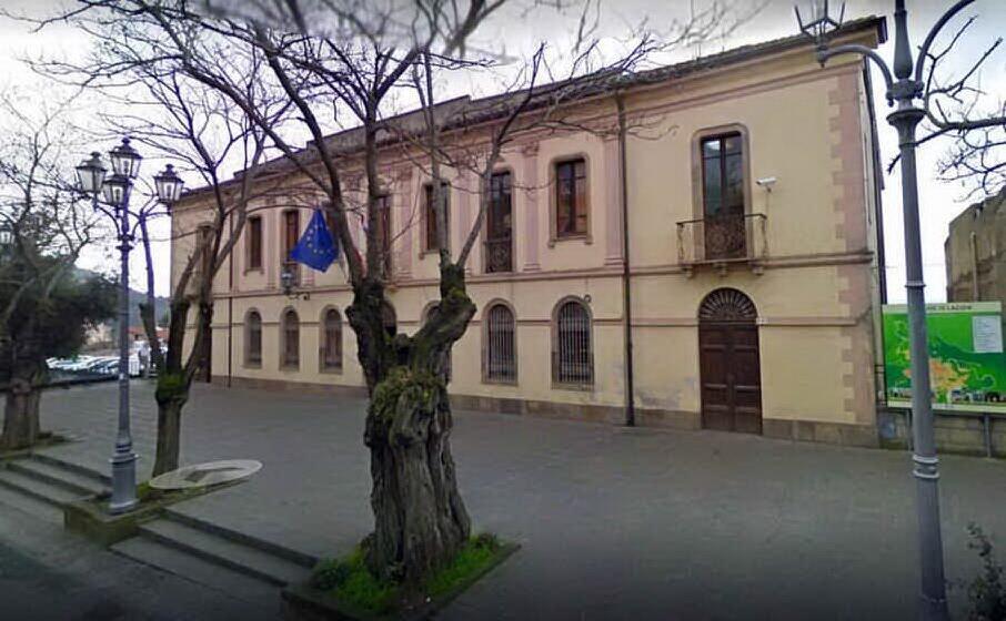 il municipio di laconi (l unione sarda)