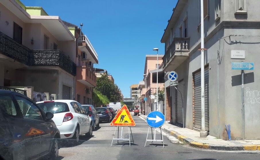 le transenne in via mercadante (l unione sarda daga)